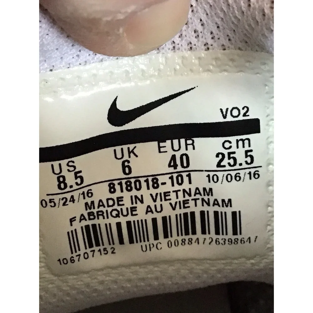 Nike Air Force 1 Womens Ultra Flyknit Sneakers Ankle 818018-101  Shoes Size 8.5